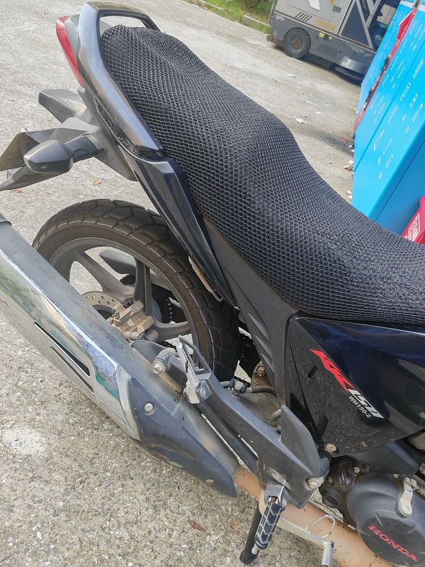 二手五羊本田RR150 幻影