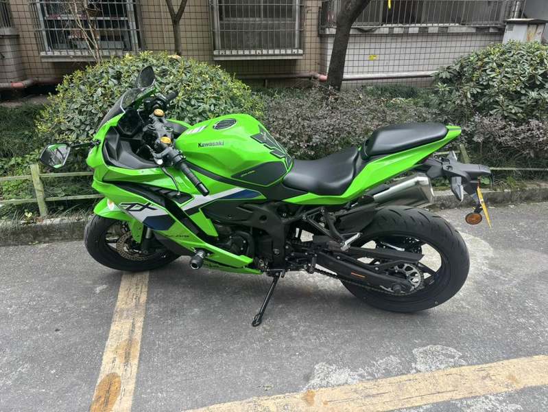 二手川崎ZX-4R