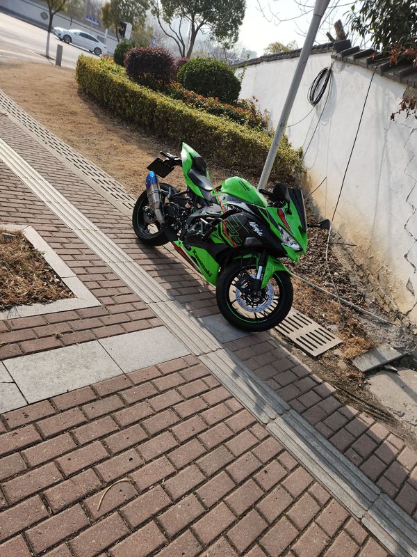 二手川崎ZX-4R