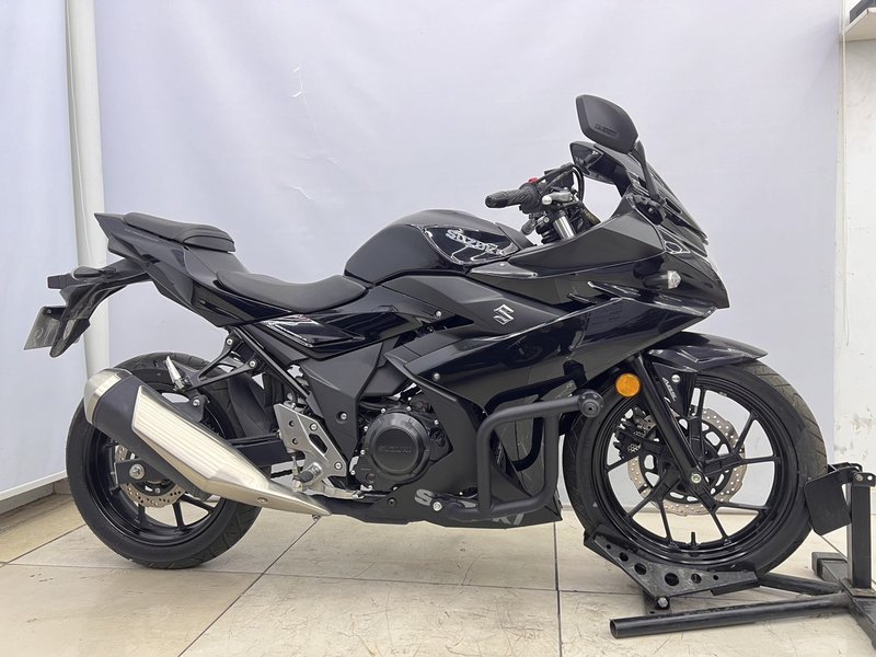 二手豪爵铃木GSX250R