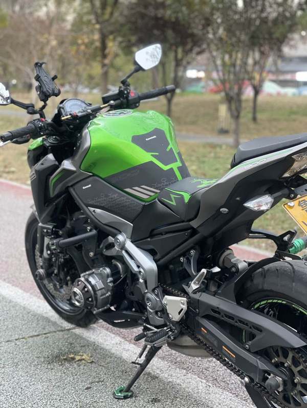 二手川崎Z900