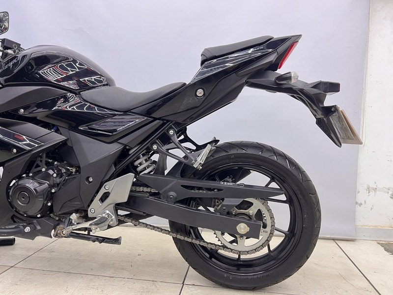 二手豪爵铃木GSX250R