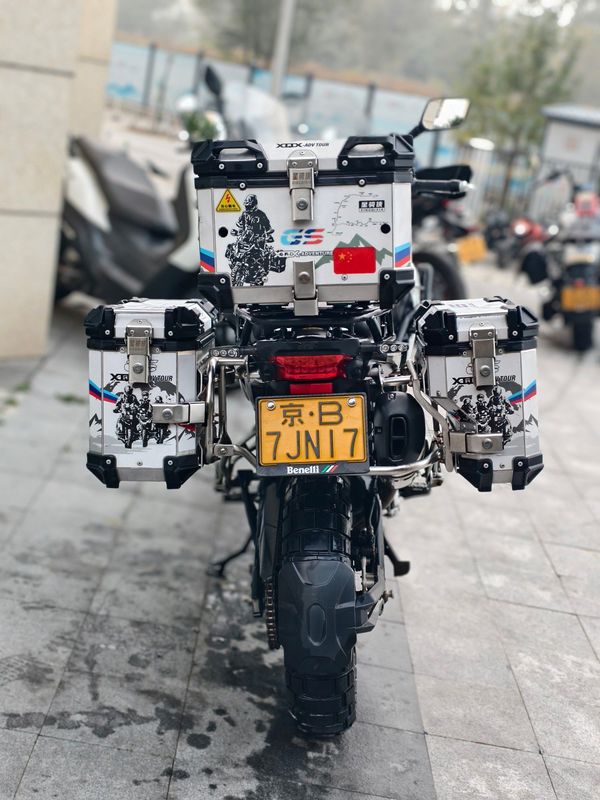 二手贝纳利金鹏 TRK502