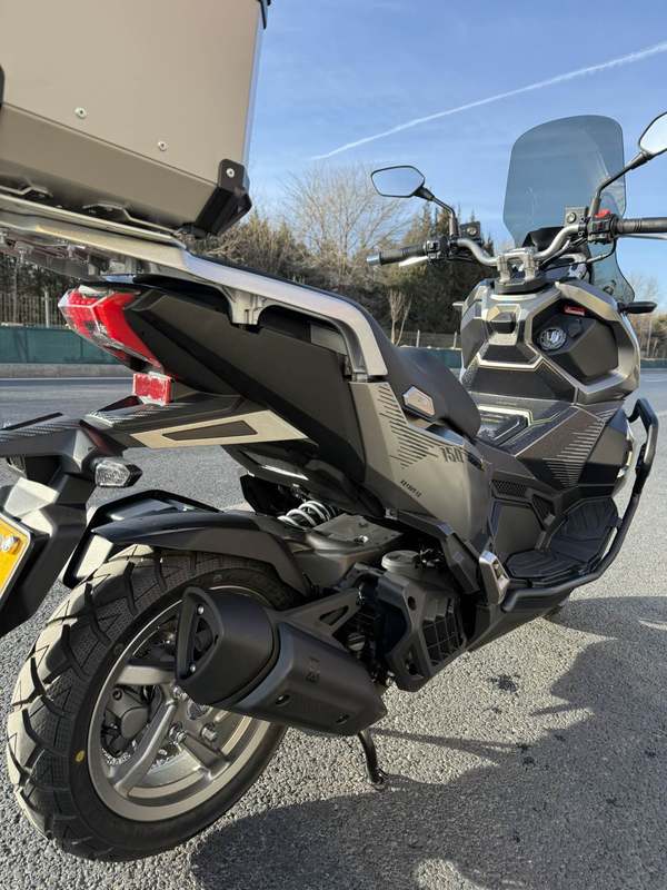 二手三阳哈士奇 Husky ADV150