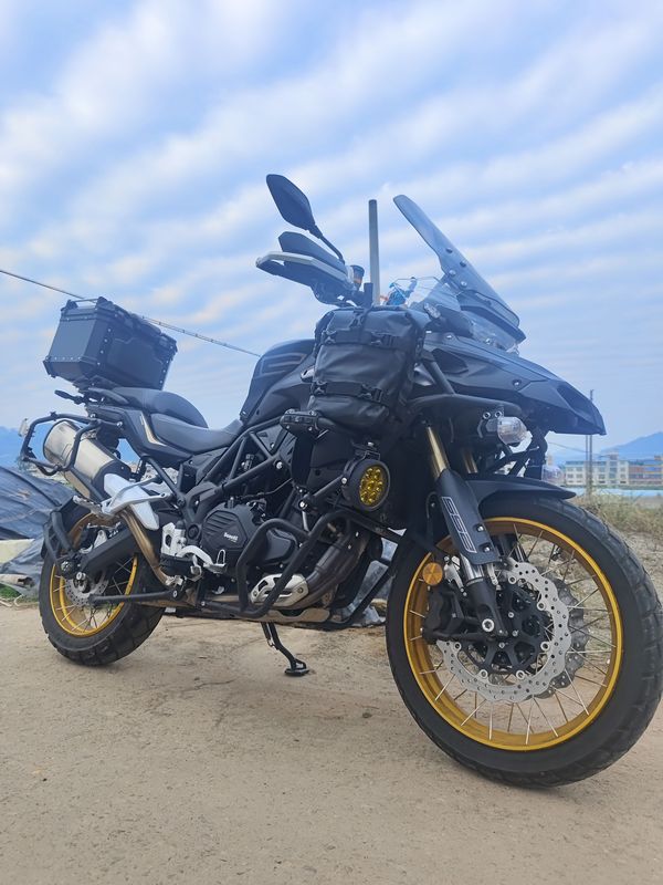 二手贝纳利TRK552