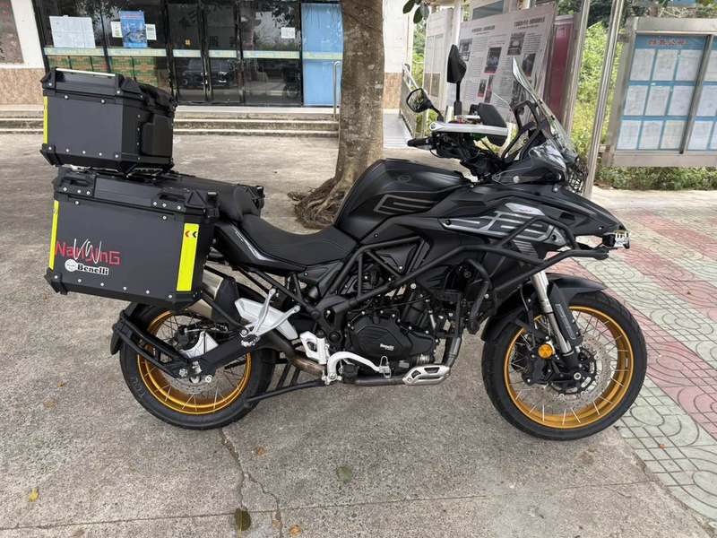 二手贝纳利TRK552