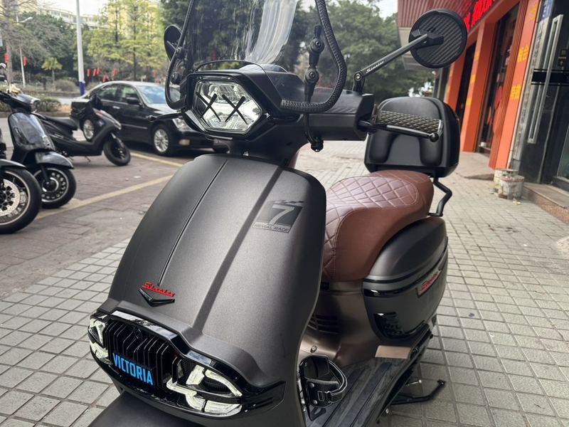 二手维多利亚Sixties 250Si