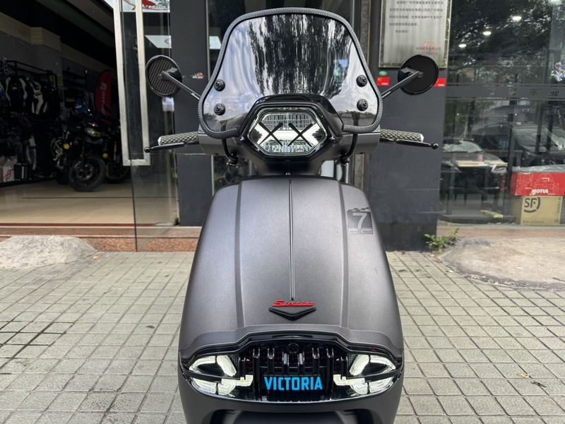 二手维多利亚Sixties 250Si