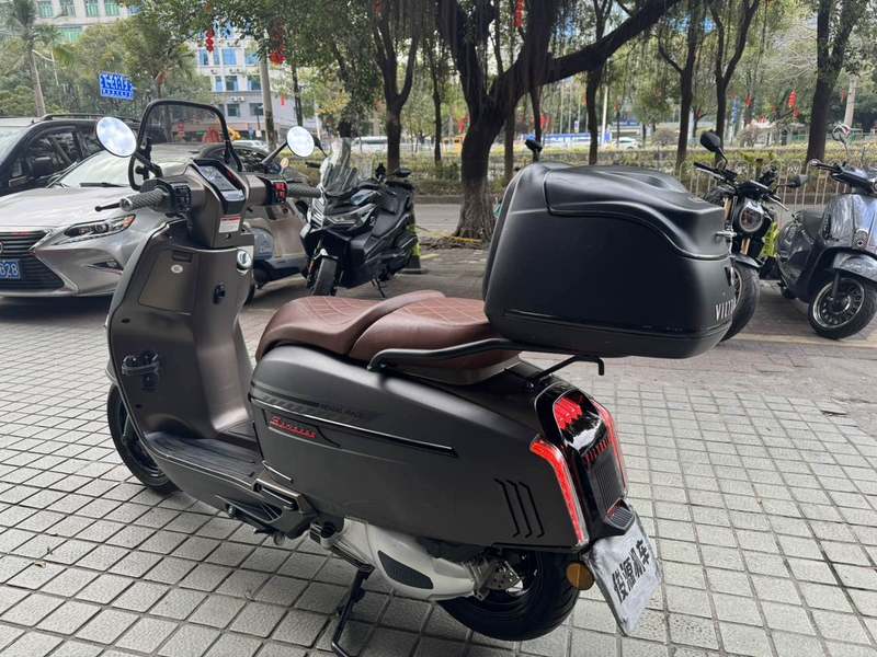 二手维多利亚Sixties 250Si