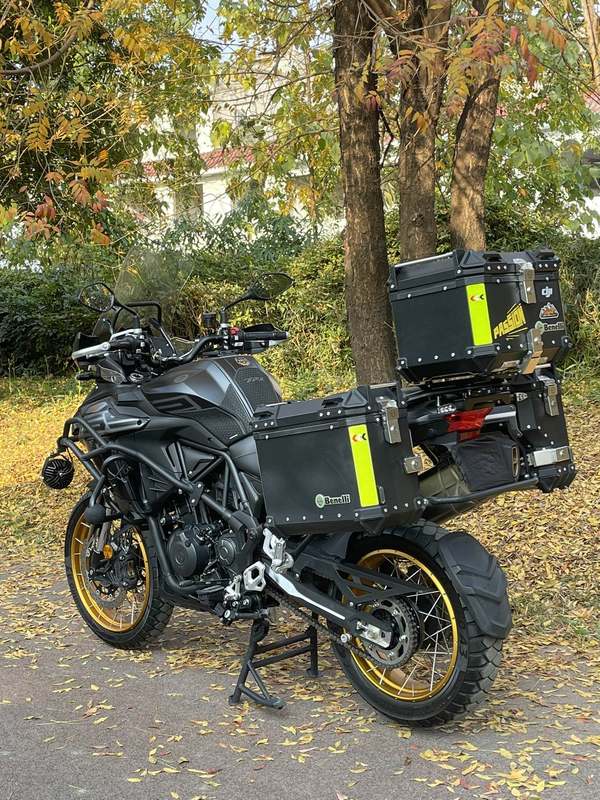 二手贝纳利TRK552