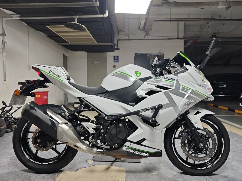 二手川崎Ninja 400