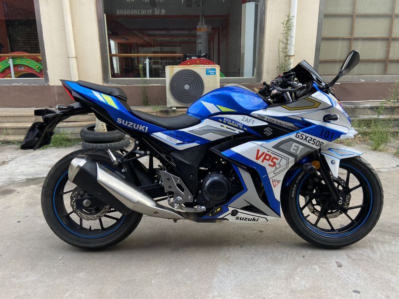 二手豪爵铃木GSX250R