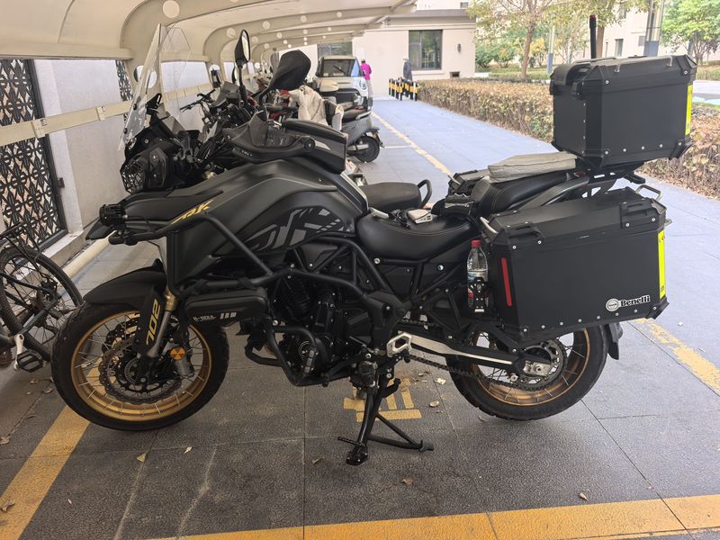 二手贝纳利TRK702