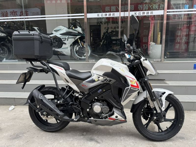 二手贝纳利小迅龙 BN150S