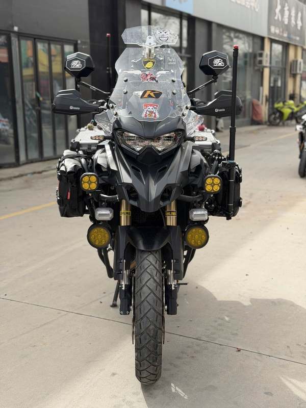 二手贝纳利TRK552