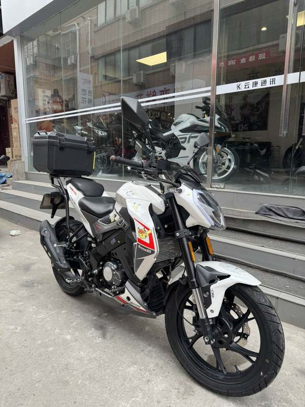 二手贝纳利小迅龙 BN150S