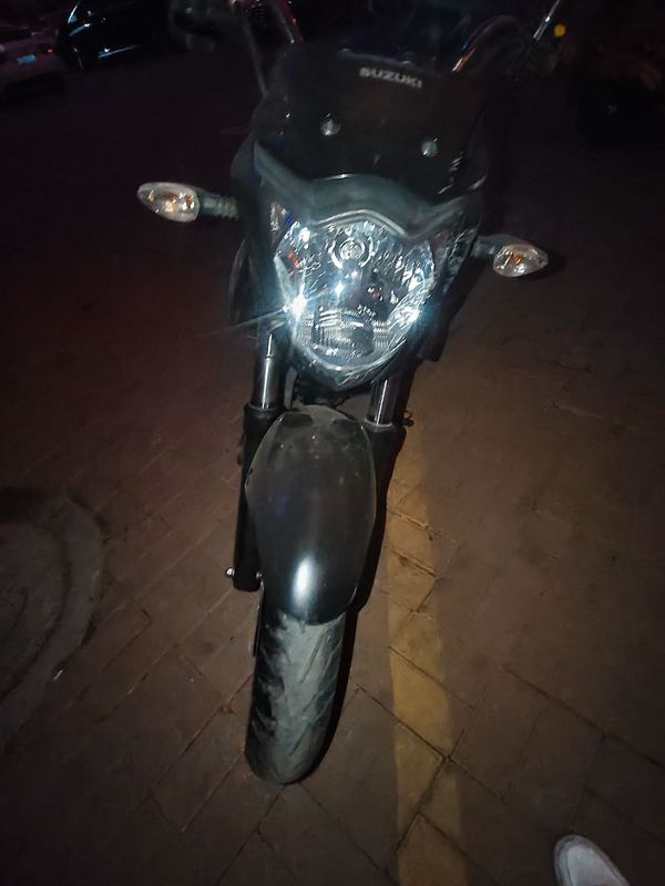 二手济南铃木极客飒 Gixxer 155 NK