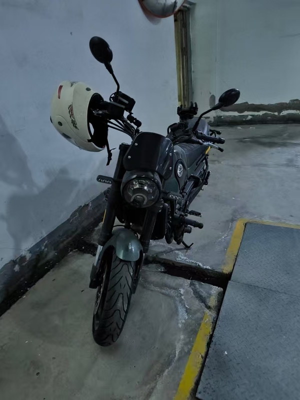 二手贝纳利幼狮 Leoncino 500