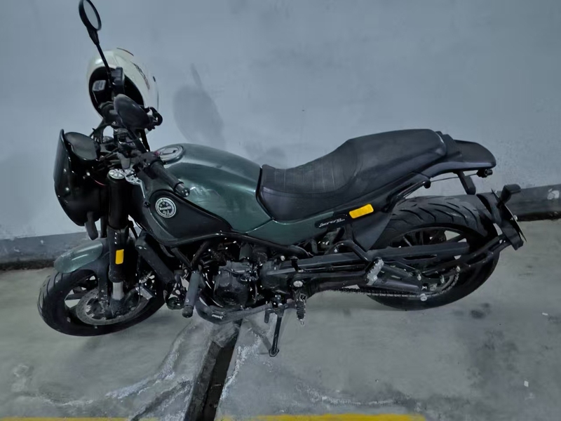 二手贝纳利幼狮 Leoncino 500