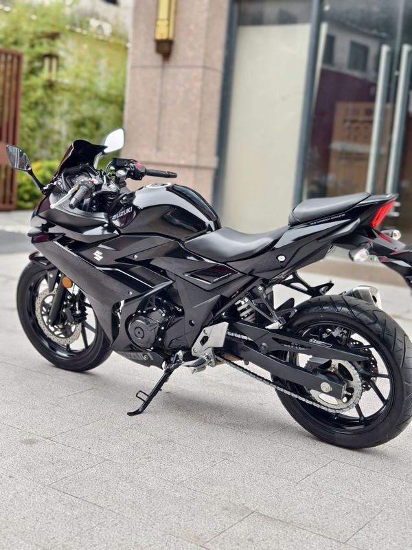 二手豪爵铃木GSX250R