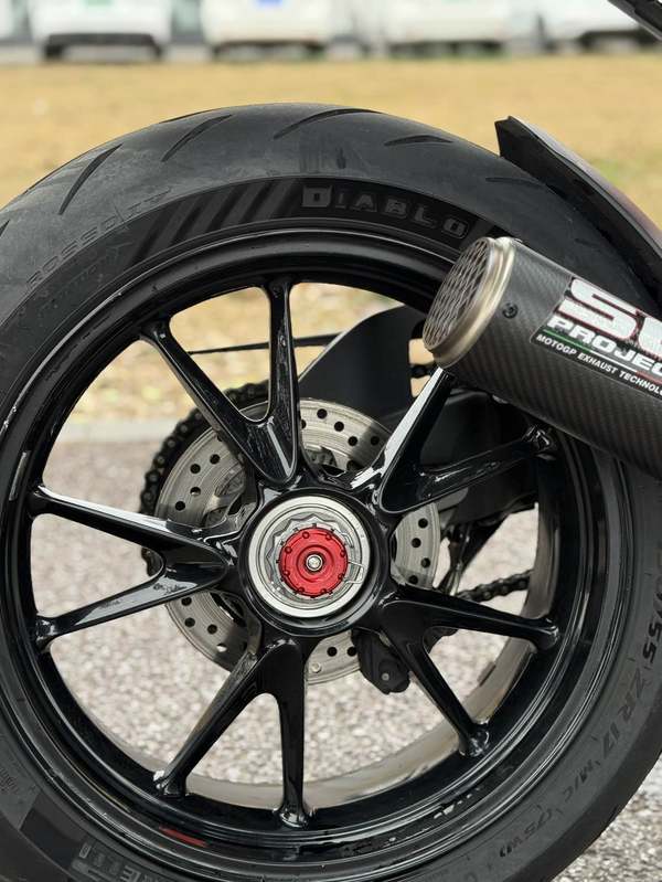 二手凯旋Speed Triple 1200