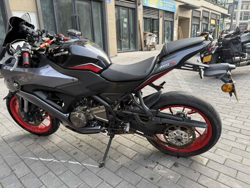 二手QJMOTOR赛400
