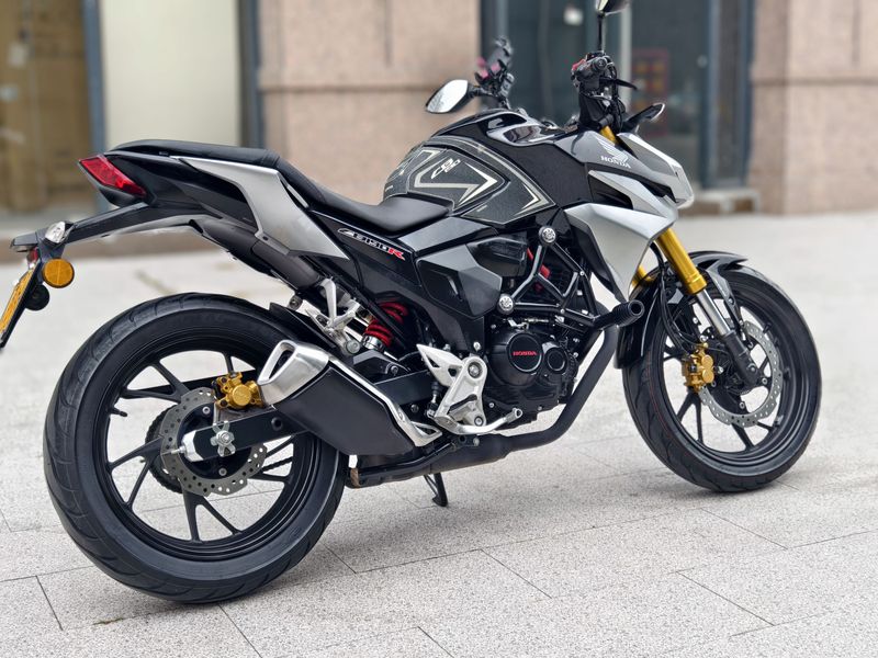 二手五羊本田CB190R 暴锋眼