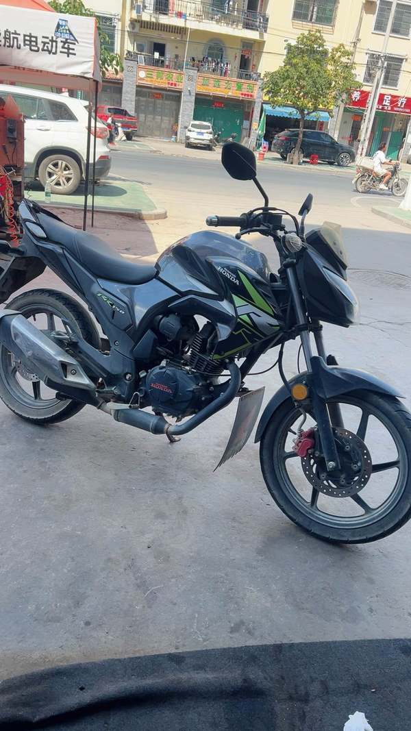 二手五羊本田RR150 幻影