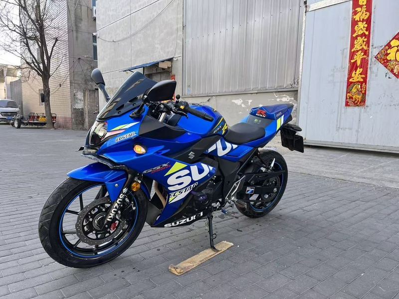 二手豪爵铃木GSX250R