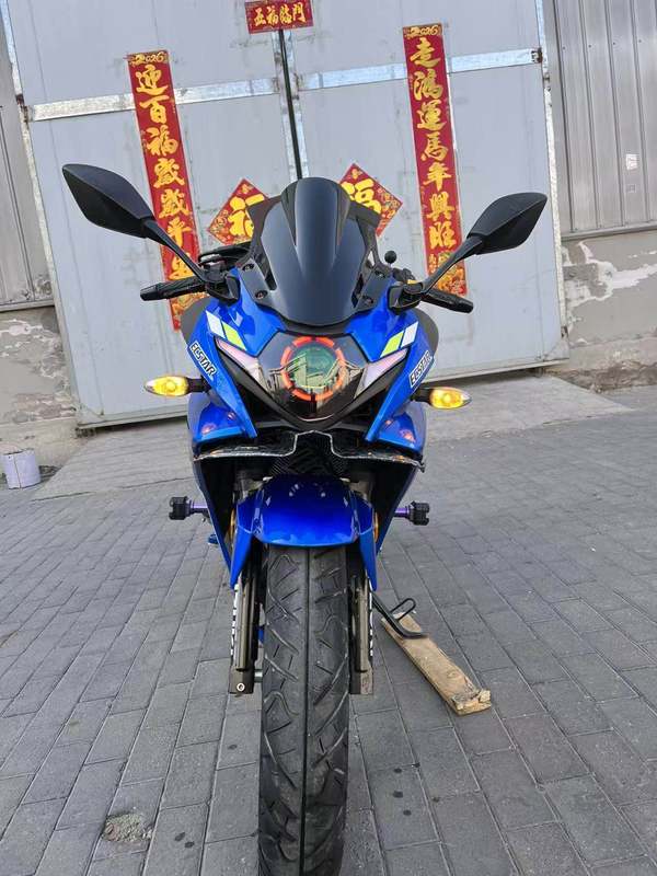 二手豪爵铃木GSX250R