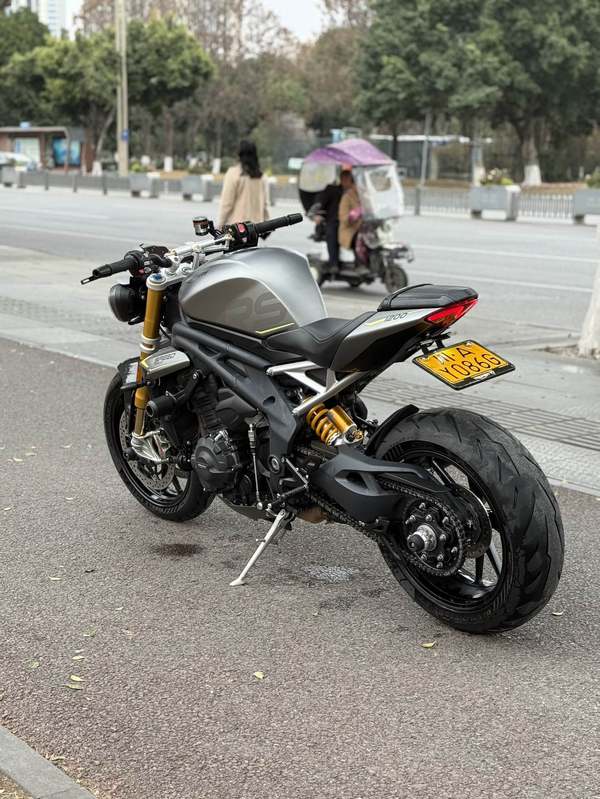 二手凯旋Speed Triple 1200