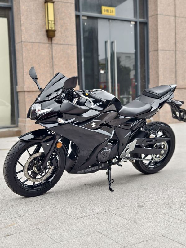 二手豪爵铃木GSX250R