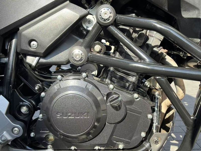 二手豪爵铃木DL250