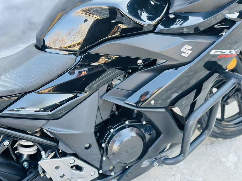二手豪爵铃木GSX250R