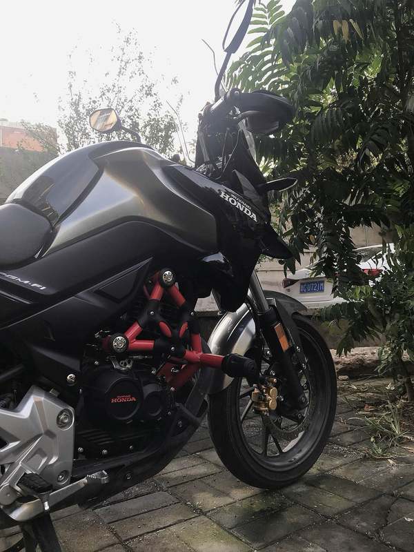 二手五羊本田猛鸷 CB190X