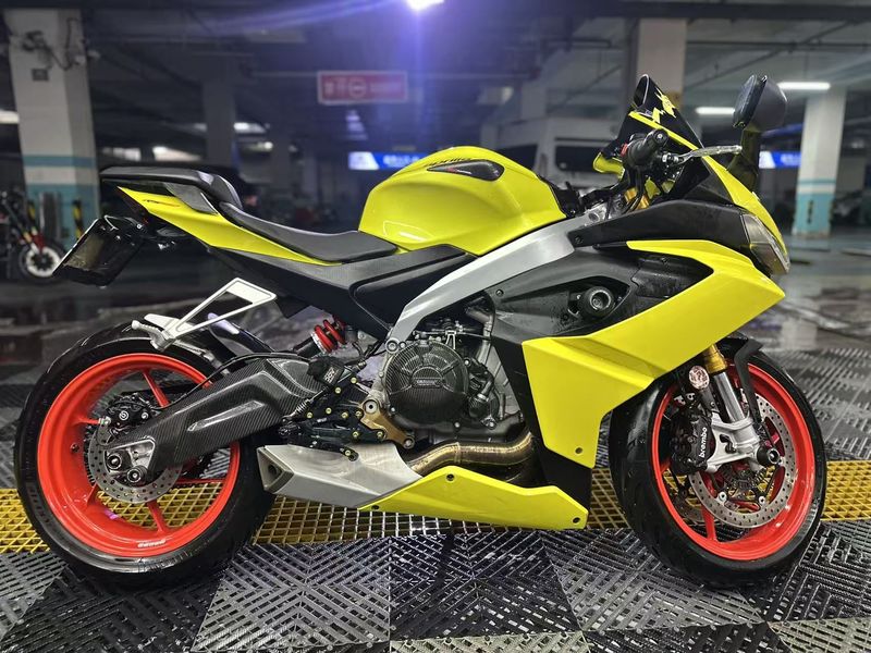 二手阿普利亚RS 660 