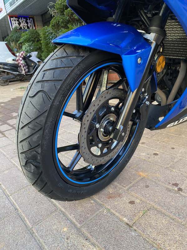 二手豪爵铃木GSX250R