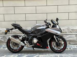 二手贝纳利龙卷风 Tornado 302R