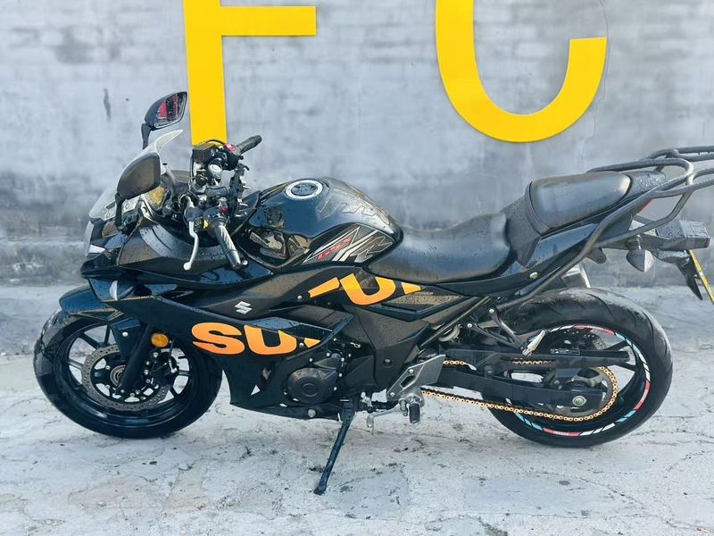 二手豪爵铃木GSX250R