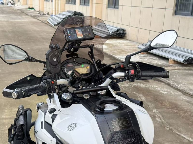 二手贝纳利金鹏 TRK502