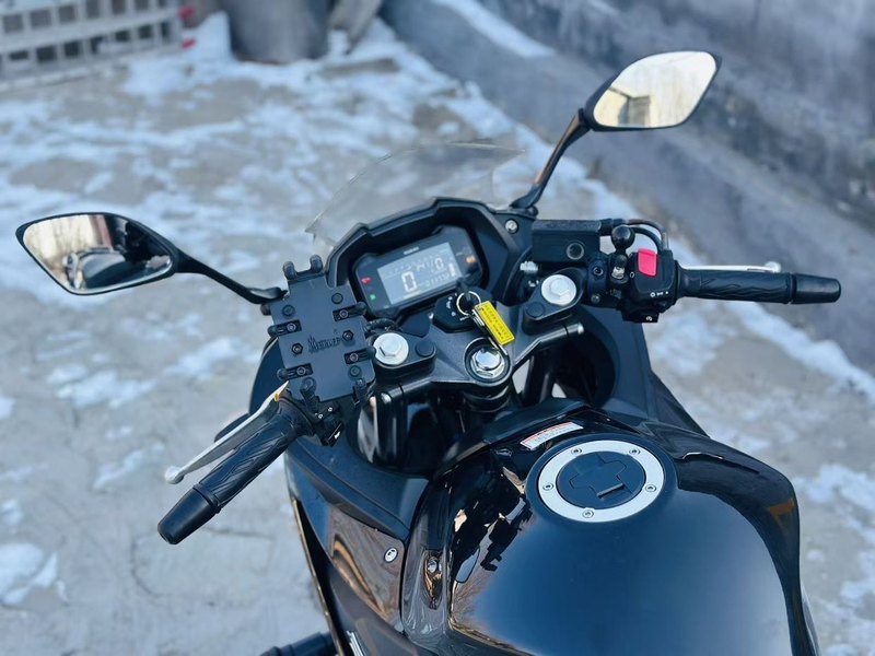 二手豪爵铃木GSX250R