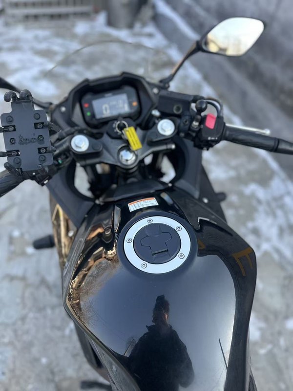 二手豪爵铃木GSX250R