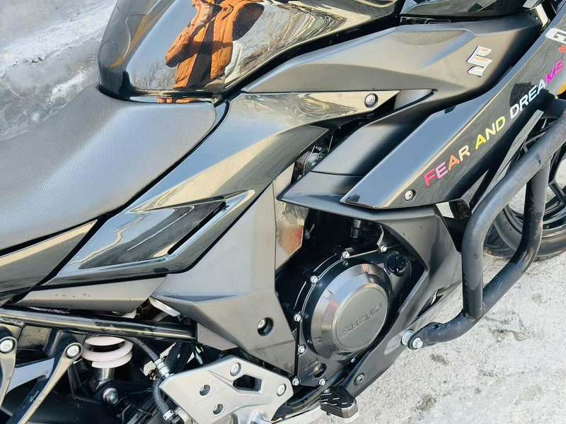 二手豪爵铃木GSX250R