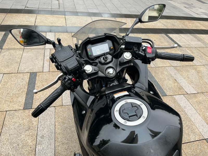 二手豪爵铃木GSX250R