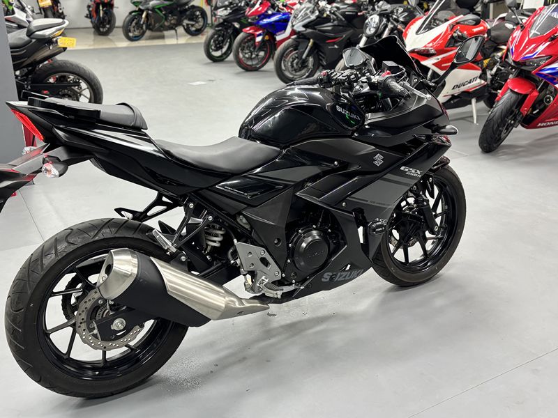 二手豪爵铃木GSX250R
