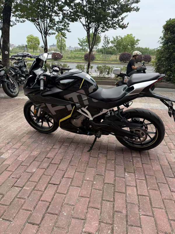 二手春风250SR