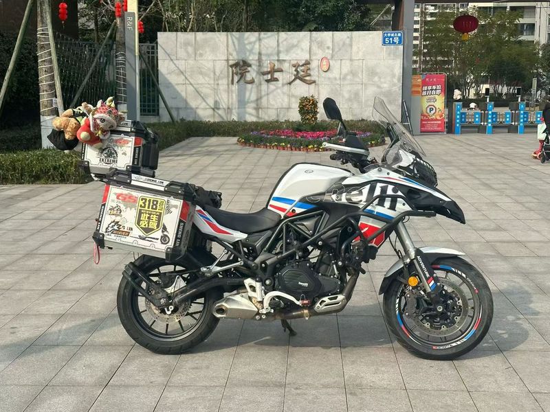 二手贝纳利金鹏 TRK502