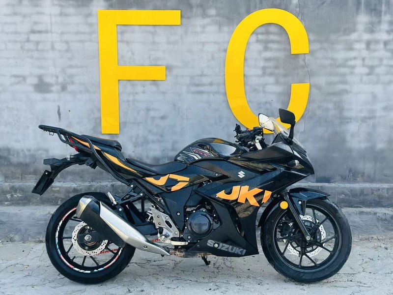 二手豪爵铃木GSX250R
