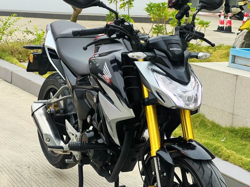 二手五羊本田CB190R 暴锋眼