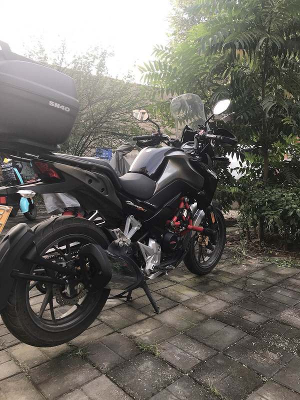 二手五羊本田猛鸷 CB190X